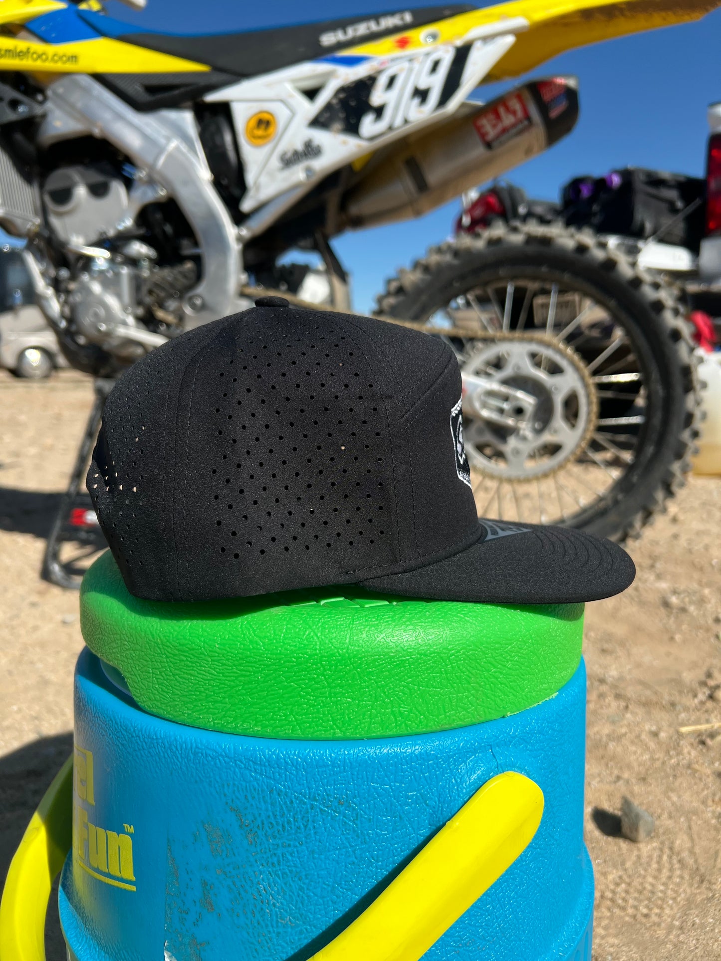 Checkered SMLEFOO Hydro